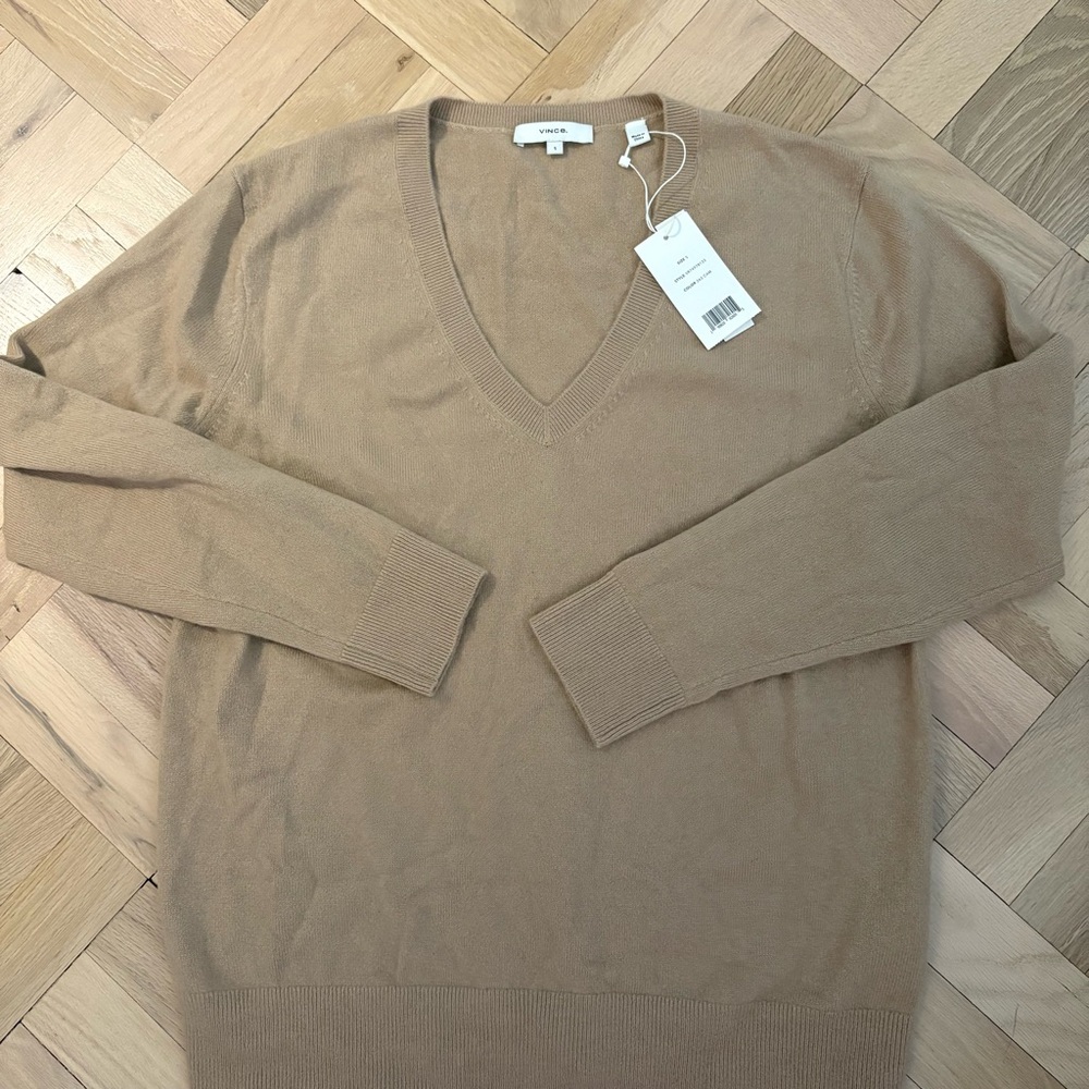 Vince Women's V-Neck Sweater in Tan